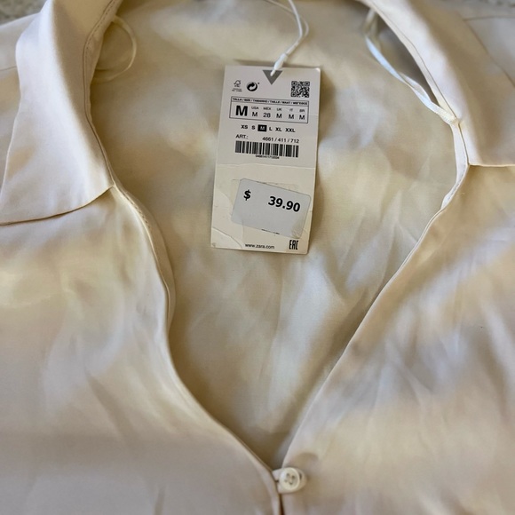 Silk tie front blouse - Picture 2 of 3